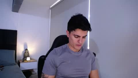 Snapshot of christianvalenzia chatting on 10, 11, 2025 Christian online show from 10, 11, 2025