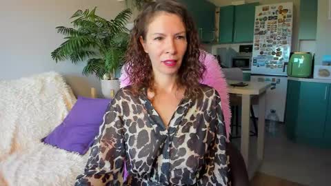 Chris online show from 8, 10, 2025