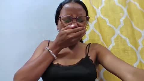 christinah262488 online show from 16, 3, 2026