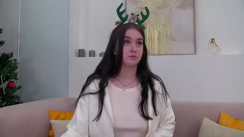 Snapshot of christinamilton chatting on 30, 12, 2024 Christina online show from 30, 12, 2024