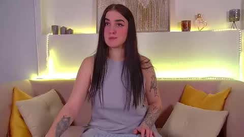 Snapshot of christinamilton chatting on 28, 2, 2025 Christina online show from 28, 2, 2025