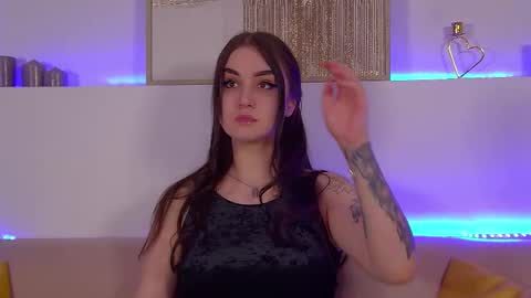 Snapshot of christinamilton chatting on 11, 3, 2025 Christina online show from 11, 3, 2025