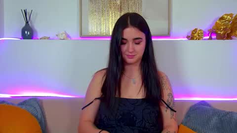 Snapshot of christinamilton chatting on 12, 9, 2025 Christina online show from 12, 9, 2025