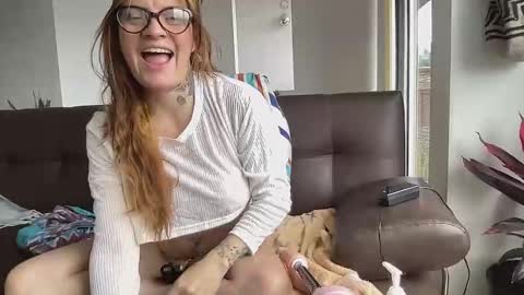 Val riess -- Instagram free online show from 11, 3, 2025