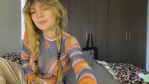 Val riess -- Instagram free online show from 1, 10, 2025