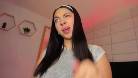 Christine  online show from 17, 9, 2025