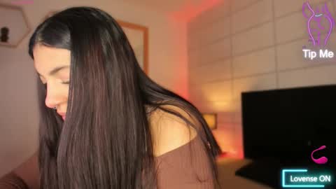 Christine  online show from 27, 9, 2025