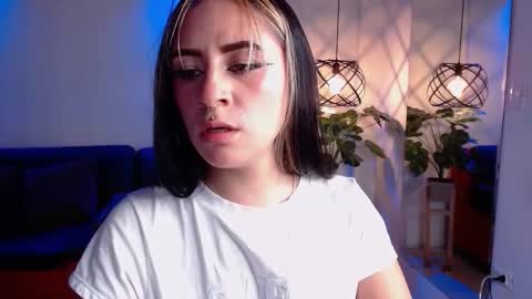 Snapshot of christine_julianne chatting on 23, 10, 2025 CALL ME C J online show from 23, 10, 2025