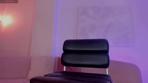 Christine Ford online show from 31, 10, 2025