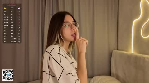 Ellie online show from 3, 12, 2025