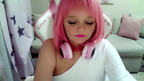 Snapshot of christirose chatting on 14, 12, 2024 Christi online show from 14, 12, 2024