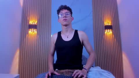 Chrisopher Hunter online show from 13, 3, 2026