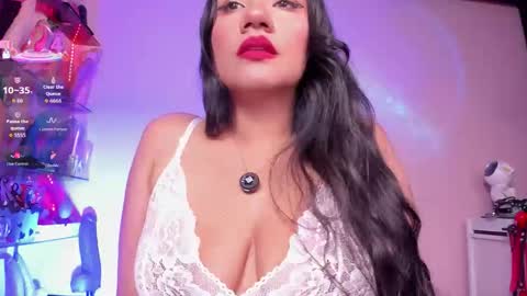 Snapshot of christymilk1 chatting on 12, 10, 2025 christy online show from 12, 10, 2025