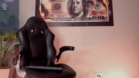 chrizmacgregor online show from 28, 11, 2025