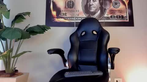 chrizmacgregor online show from 16, 5, 2026