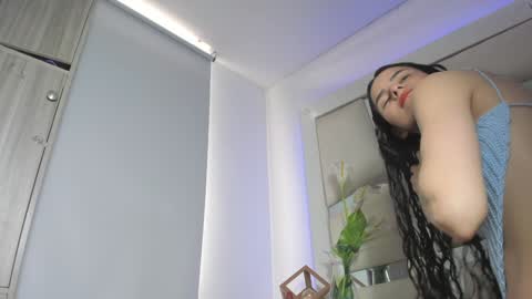 instagram chrystaljade.1 online show from 9, 12, 2024