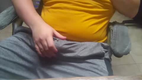 chubbycub14 online show from 12, 12, 2024