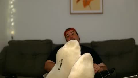 ChubbyGayManBigFeet online show from 27, 5, 2026