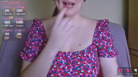 Snapshot of chubbymaia chatting on 2, 2, 2025 Maia online show from 2, 2, 2025