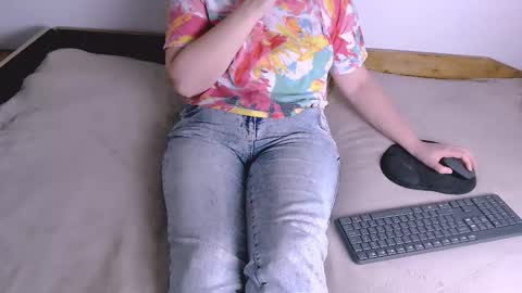 Snapshot of chubbymaia chatting on 13, 12, 2025 Maia online show from 13, 12, 2025