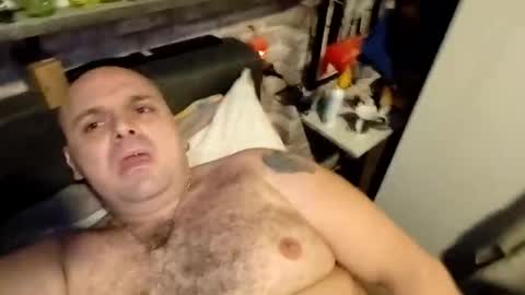 Snapshot of chubbyman40 chatting on 17, 1, 2026 chubbyman40 online show from 17, 1, 2026