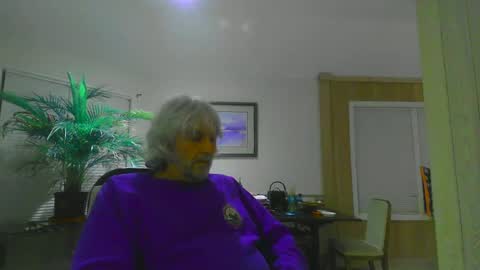chuck354139 online show from 22, 12, 2024