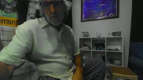 chuck354139 online show from 4, 1, 2025