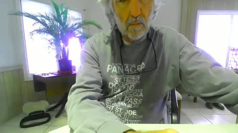 chuck354139 online show from 21, 1, 2025