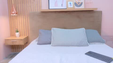 Snapshot of cielo_rivera chatting on 6, 4, 2026 cielo rivera online show from 6, 4, 2026