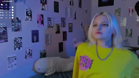 Snapshot of cigaretteduringsex chatting on 10, 11, 2025 Helen and Teya online show from 10, 11, 2025