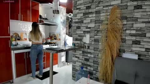 Snapshot of ciindy_lovee chatting on 11, 11, 2025 Ciindy Lovers online show from 11, 11, 2025