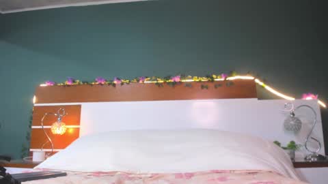 Karla  online show from 24, 10, 2025