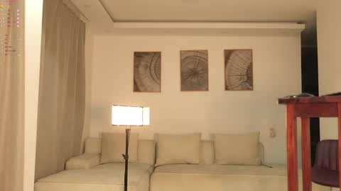 cinnamon__criss online show from 3, 5, 2026