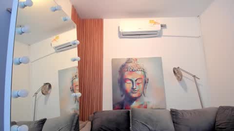 Cintia online show from 15, 12, 2025