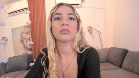 Cintia online show from 18, 12, 2025