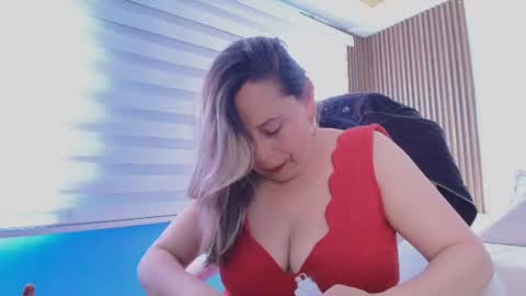 Snapshot of cinthya_roberts chatting on 22, 6, 2026 Cinthya online show from 22, 6, 2026