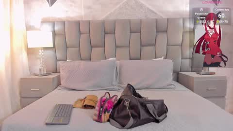 CintiaCollins  online show from 16, 1, 2025