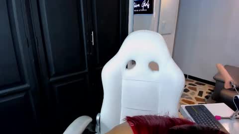 Snapshot of cintiacolins chatting on 7, 11, 2025 CintiaCollins online show from 7, 11, 2025