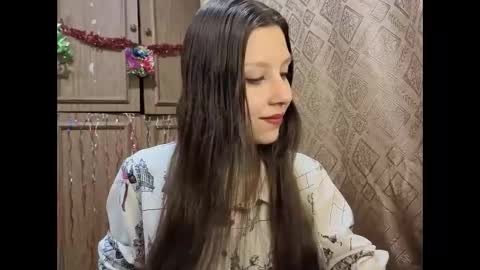 Lisa Salivan online show from 19, 12, 2025