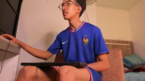 cj_davis1 online show from 5, 10, 2025