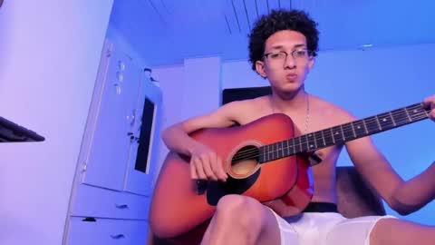 cj_davis1 online show from 19, 4, 2026