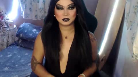 QUEEN CESS online show from 26, 4, 2026