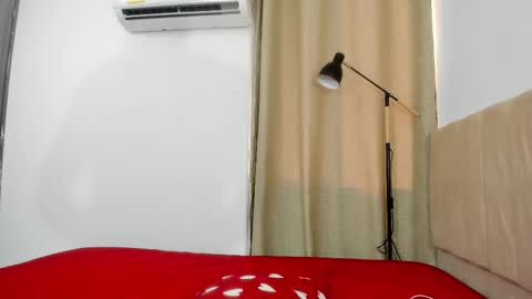 Snapshot of claimom chatting on 22, 3, 2026 Claimom online show from 22, 3, 2026