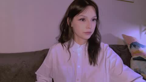 Claire Bennett online show from 10, 4, 2026