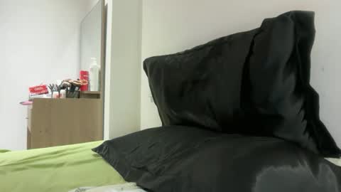 Snapshot of claire_siroksi chatting on 8, 4, 2026 claire_siroksi online show from 8, 4, 2026