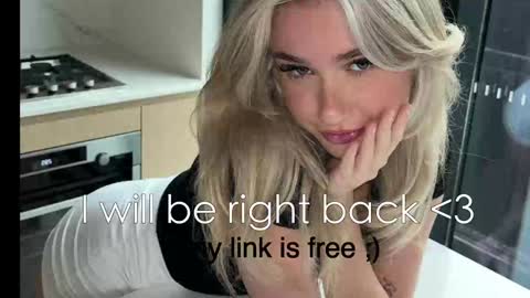 Snapshot of clairebabyy1 chatting on 17, 12, 2024 Claire online show from 17, 12, 2024