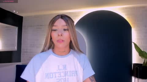 Claire Dawson online show from 12, 4, 2026