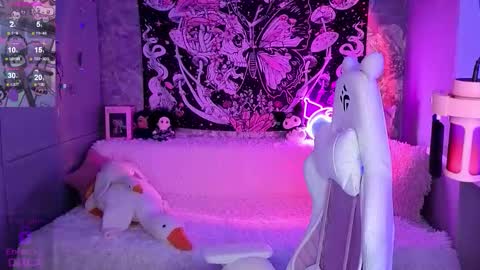 Claire Faers online show from 16, 11, 2025