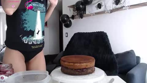 Snapshot of clairevarhol chatting on 31, 10, 2025 clairevarhol online show from 31, 10, 2025