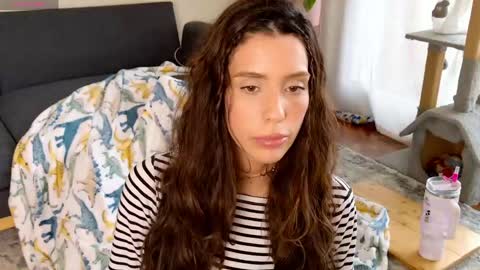 Snapshot of clairevarhol chatting on 4, 5, 2026 clairevarhol online show from 4, 5, 2026